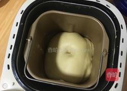 酥粒辫子豆沙面包的做法图解7
