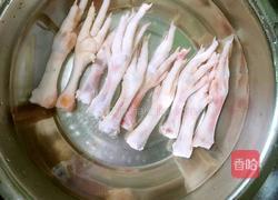 红烧鸡爪的做法图解1