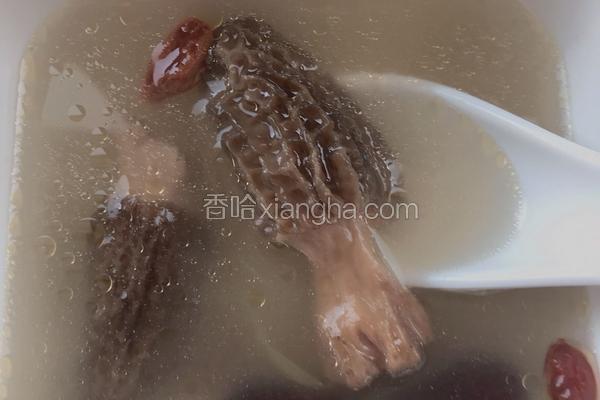 羊肚菌鸡汤