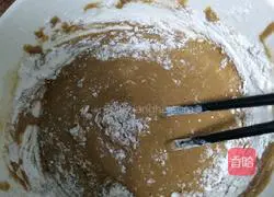 Illustration of how to make red date and brown sugar hair cake 6