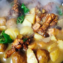 土豆牛肉丸鸡翅根的做法[图]