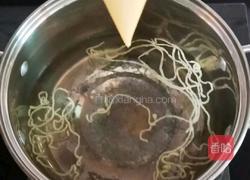 鲳鱼蛋黄面线 (宝宝辅食)的做法图解7