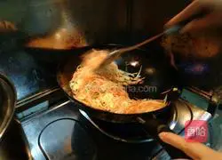 Illustration of how to make three shredded vegetables quickly 13