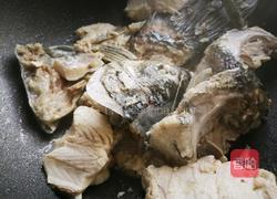 奶香鱼头汤的做法图解2