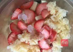 Apple Tremella Nutrient Soup Recipe Illustration 7