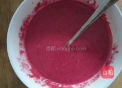 火龙果葡萄干核桃马芬蛋糕的做法图解3