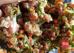 芹菜猪肉水饺的做法图解4