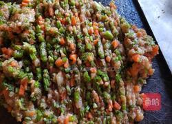 芹菜猪肉水饺的做法图解5