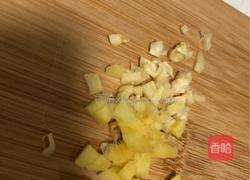 肉丁炒黄豆粒的做法图解3