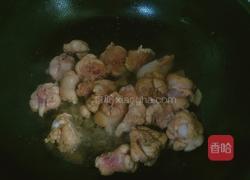 板栗烧鸡腿的做法图解3