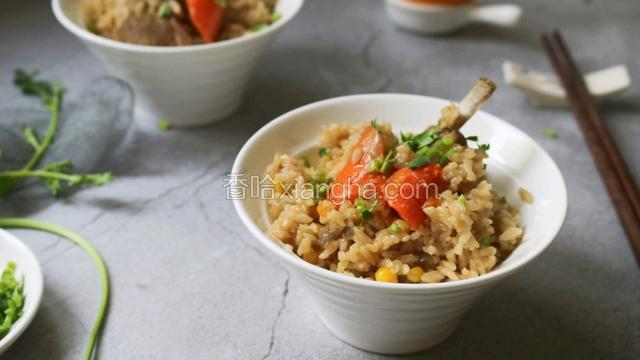 手抓羊肉饭