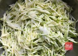 西葫芦虾仁鸡蛋饼的做法图解1