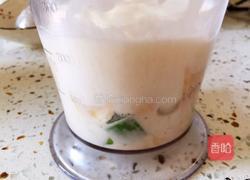 牛油果香蕉奶昔的做法图解5