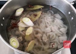 瘦肉猪皮冻的做法图解3