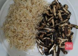 炒虾仁菜脯的做法图解2