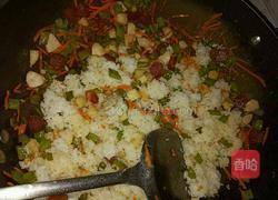 腊肠丸子饭的做法图解6