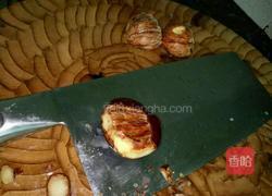 板栗排骨汤的做法图解2