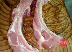 板栗排骨汤的做法图解4