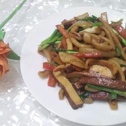 炒鱿鱼三丝的做法[图]
