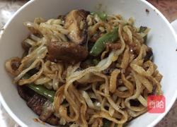 豆角土豆蘑菇肉焖面的做法图解6