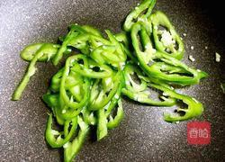 辣椒炒肉的做法图解3