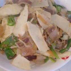冬笋炒腊肉的做法[图]