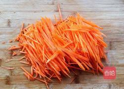 蒸胡萝卜丝的做法图解2