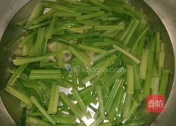 芹菜炒粉条儿的做法图解5