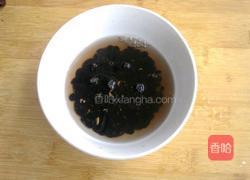 黑豆大枣粥的做法图解1