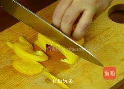 熏三文鱼炒蔬菜的做法图解4