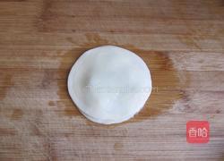 饺子皮葱油饼的做法图解2