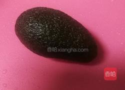 牛油果沙拉的做法图解1