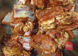 Illustration of how to make grilled ribs and vegetable platter 1