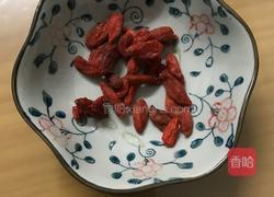 红枣银耳莲子羹的做法图解3