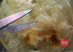 红枣银耳莲子羹的做法图解4