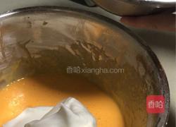 戚风蛋糕的做法图解7
