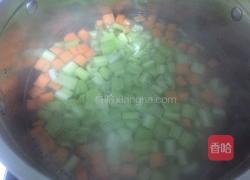 凉拌西芹花生的做法图解10