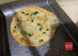 煎葱花饼（饺子皮利用起来）的做法图解12