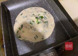 煎葱花饼（饺子皮利用起来）的做法图解11