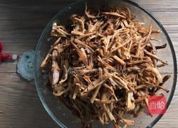 猪肘子炖笋干的做法图解4