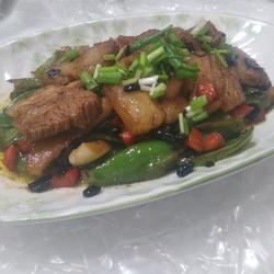 豆豉青椒炒五花肉的做法[图]