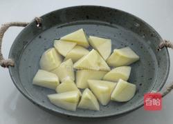 红烧排骨炖土豆的做法图解2