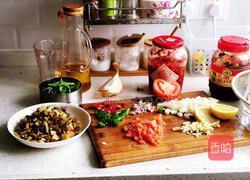 酸辣面的做法图解1