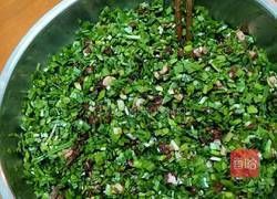 韭菜猪肉水饺的做法图解3