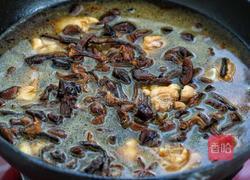 东北榛蘑鸡腿炖土豆的做法图解7