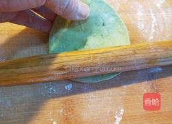 新文美食 菠菜玫瑰面点的做法图解6