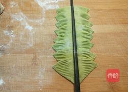 新文美食 菠菜玫瑰面点的做法图解10