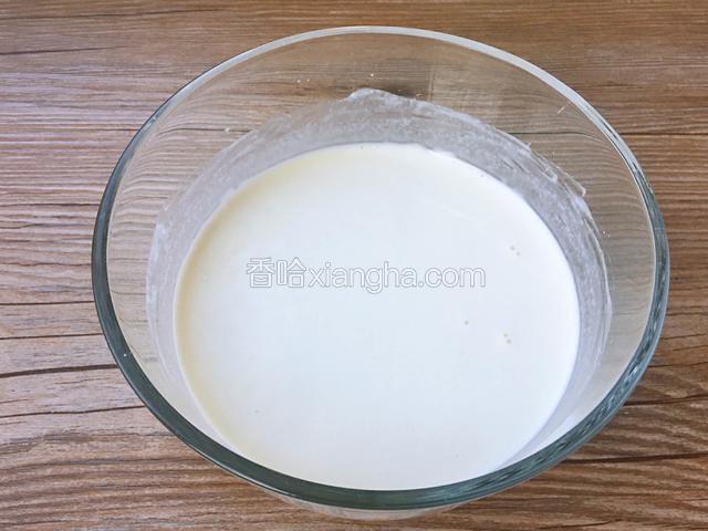 最后搅拌至完全融合没有干粉颗粒。