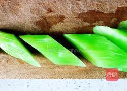 青笋炒腊肠的做法图解3