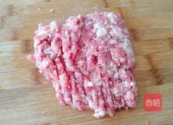 东北酸菜猪肉饺子的做法图解3